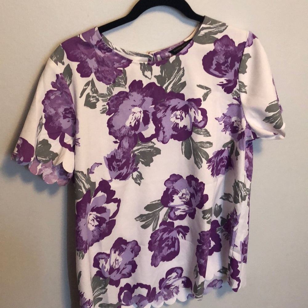 Banana Republic scalloped top